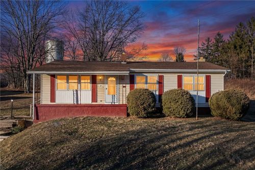 109 New Orchard Dr, Tarentum, PA, 15084-2915 | Card Image