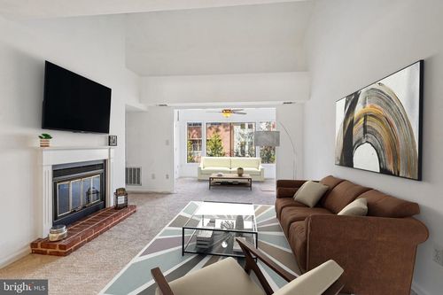 2203 Hunters Run Dr, RESTON, VA, 20191-2831 | Card Image