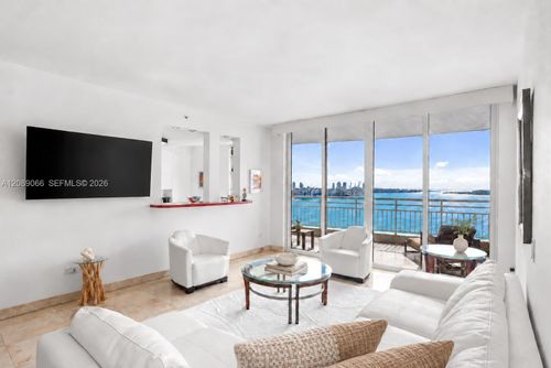 2002-808 Brickell Key Dr, Miami, FL, 33131-2689 | Card Image