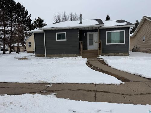 1321 13th St S, Virginia, MN, 55792-3341 | Card Image