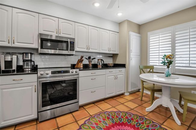 APT-9C - 6101 34 Th St W, Condo with 3 bedrooms, 2 bathrooms and null parking in BRADENTON FL | Image 14
