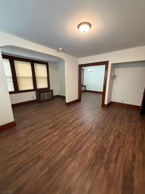 99 Cedar Ave, Newark, NJ, 07106-1209 | Card Image