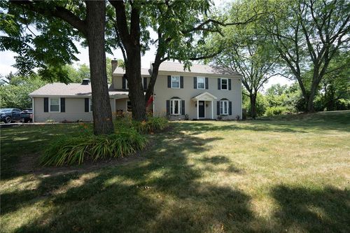4620 Hale Ln, EMMAUS, PA, 18049-4942 | Card Image