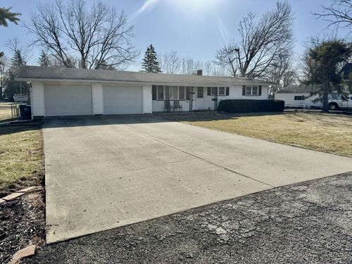 106 S Steele St, Cherry, IL, 61317-1088 | Card Image