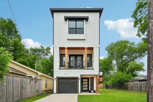 920 Muncie Ave, Dallas, TX, 75212-5324 | Card Image