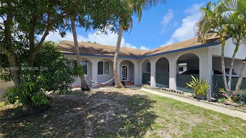 117 Nw 11th Ave, Dania Beach, FL, 33004-2608 | Card Image