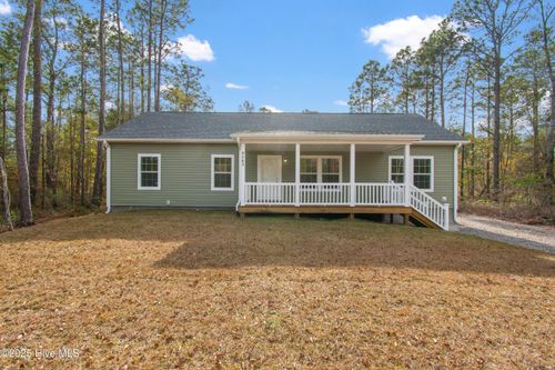 9163 Southern Blvd Se, Winnabow, NC, 28479-5283 | Card Image