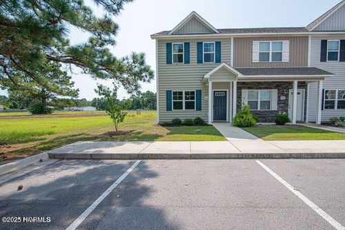 206 Justice Farm Dr, Sneads Ferry, NC, 28460-4702 | Card Image