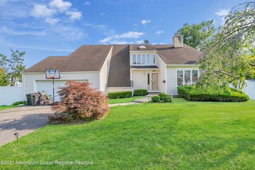 45 Roslyn Ct, Elberon, NJ, 07740-4535 | Card Image