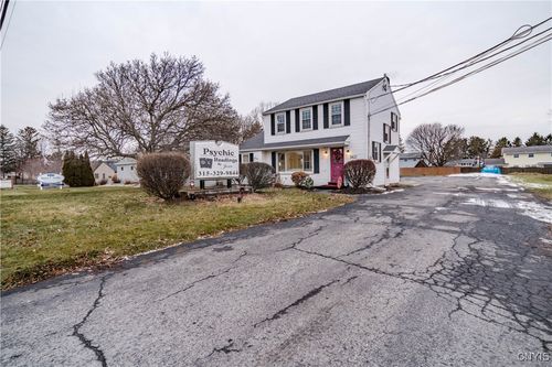 5422 W Genesee St, Camillus, NY, 13031-1422 | Card Image