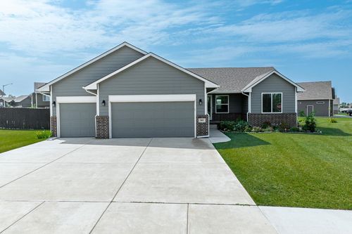 801 Bellows St, Derby, KS, 67037-8001 | Card Image
