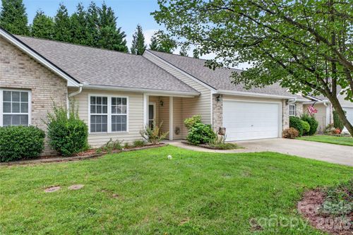 123 Lanceford Cir, Fletcher, NC, 28732-8666 | Card Image