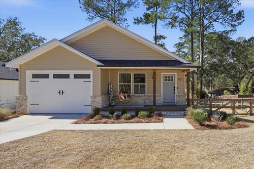 902 Circle Dr, HAVANA, FL, 32333-1314 | Card Image