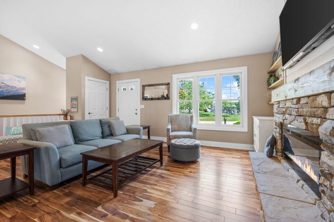 5-web-or-mls-A7405271 | Image 6