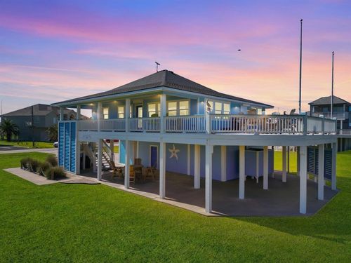 808 Pinata Dr, Crystal Beach, TX, 77650 | Card Image