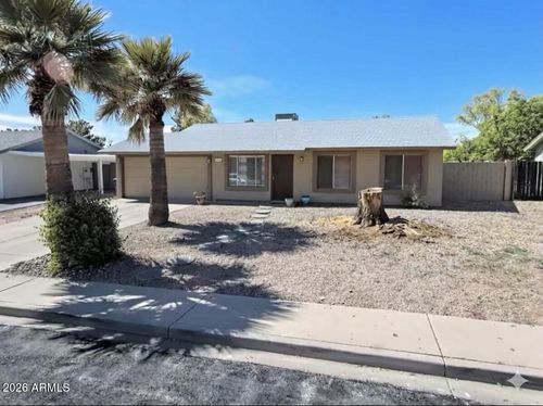 2474 E John Cabot Rd, Phoenix, AZ, 85032-1036 | Card Image