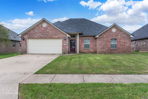 2330 Tallgrass Cir, Bossier City, LA, 71111-6729 | Card Image