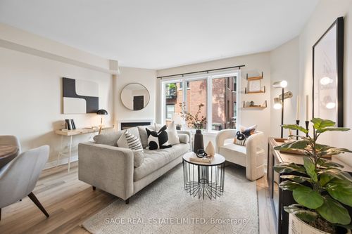 15-232 St George St, Toronto, ON, M5R2N5 | Card Image