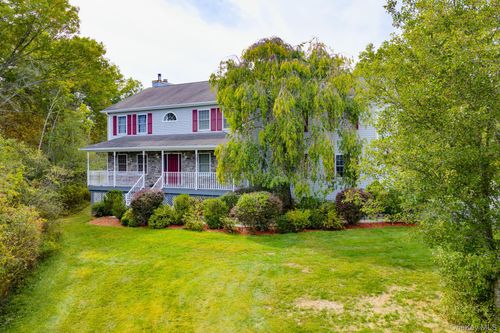 52 Hill Rd, Middletown, NY, 10941-5203 | Card Image