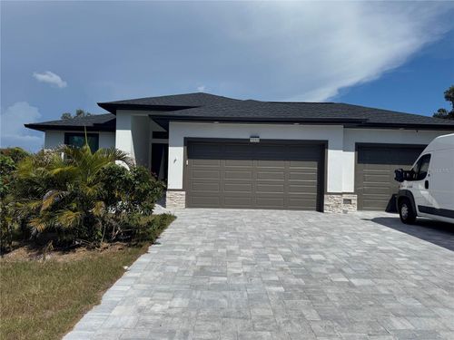 9262 Genesee St, PORT CHARLOTTE, FL, 33981-5207 | Card Image
