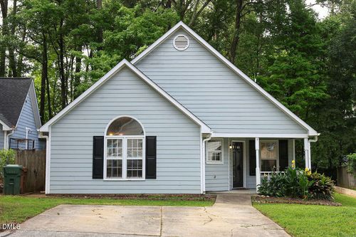 112 Buena Vista Dr, Cary, NC, 27513-5300 | Card Image