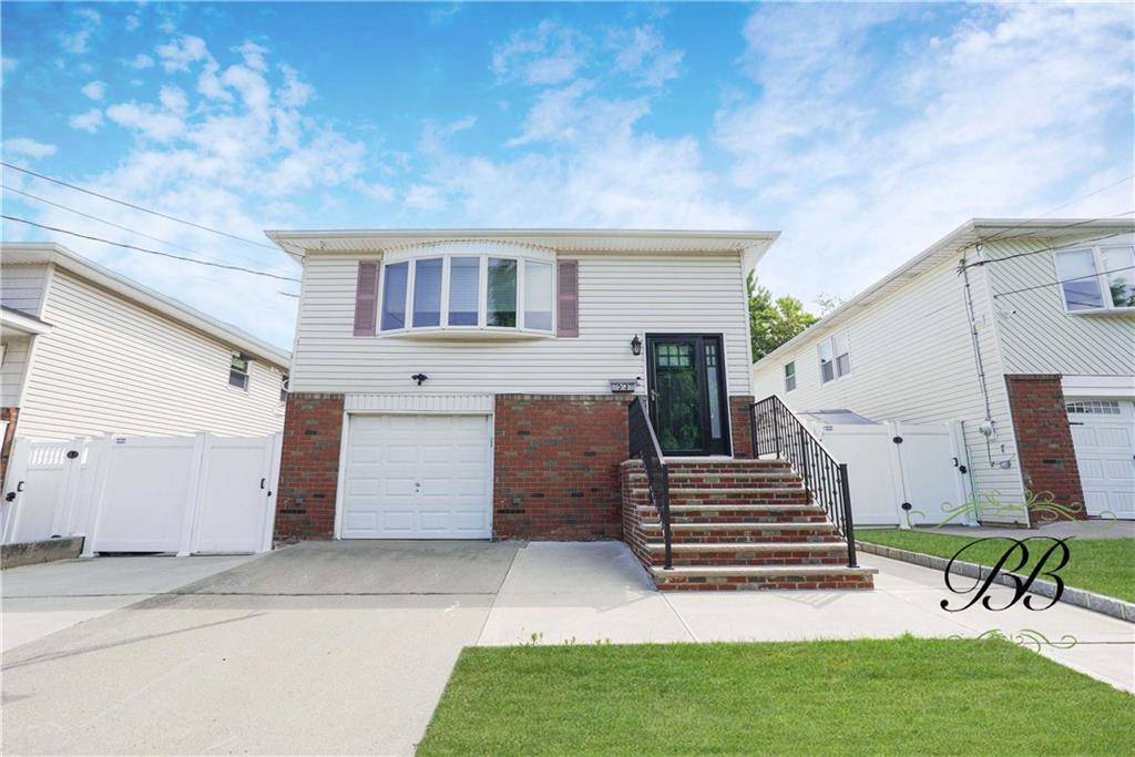 Seidman Ave, Staten Island, NY 10312