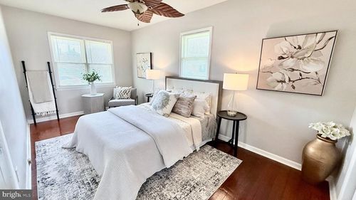 272 Jefferson St, CARNEYS POINT, NJ, 08069-2312 | Card Image