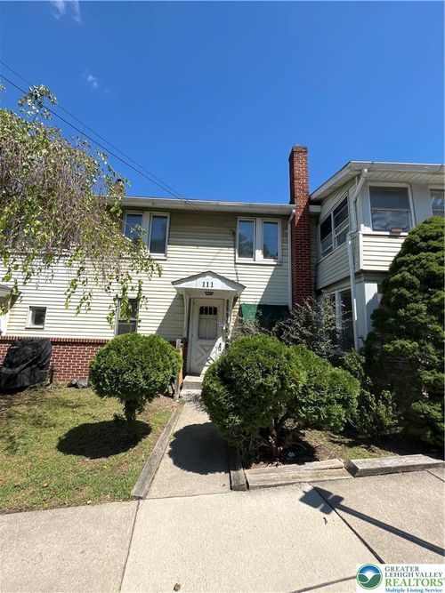 downstairs-111 S Walnut St, Slatington, PA, 18080-2025 | Card Image