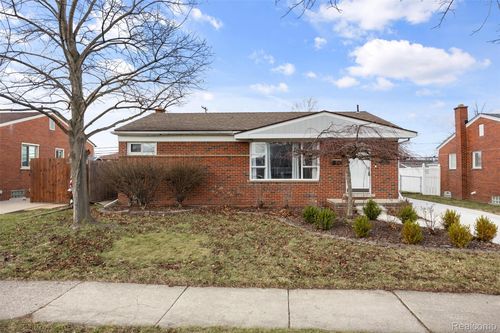 3200 Marian Dr, Trenton, MI, 48183-3956 | Card Image