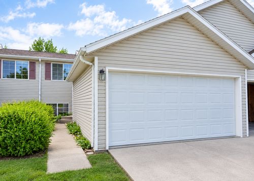3532 32nd Street S, Fargo, ND, 58104 | Card Image