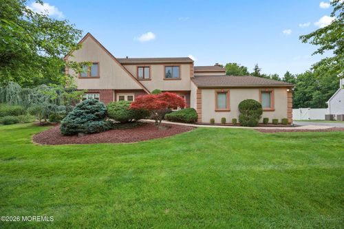 35 Manor Dr, Marlboro, NJ, 07746-1972 | Card Image
