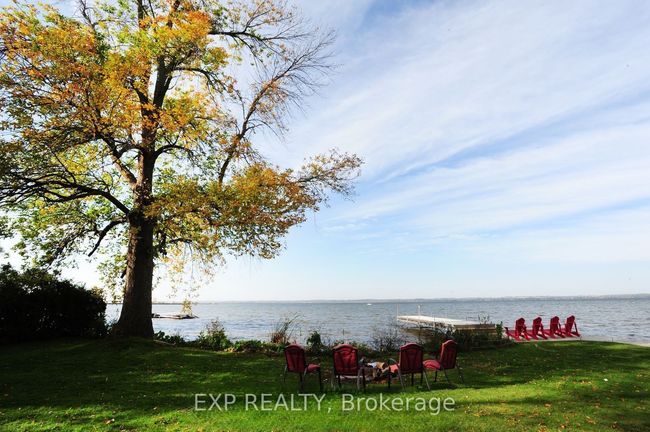 212 Cameron Cres, House other with 4 bedrooms, 3 bathrooms and 6 parking in Keswick ON | Image 5
