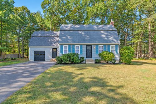 76 Woodridge Road, Duxbury, MA, 02332 | Card Image