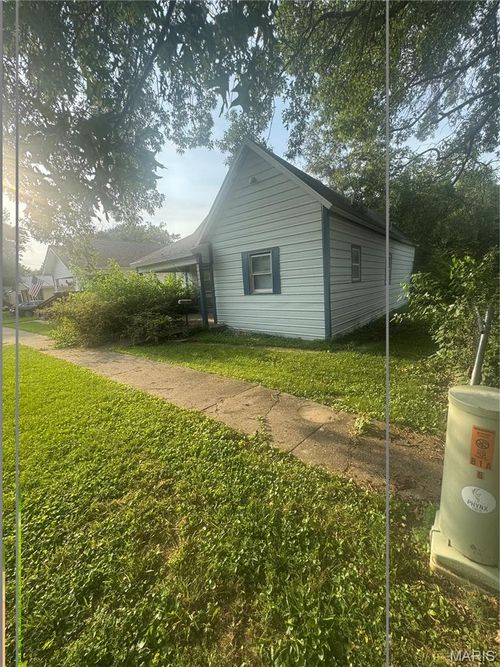 911 Buchanan St, Mexico, MO, 65265-2129 | Card Image
