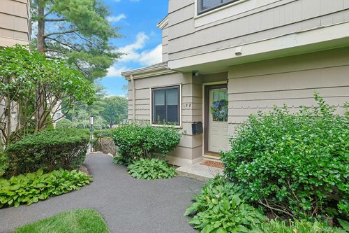 158 Branchwood Ln, Nanuet, NY, 10954-1048 | Card Image