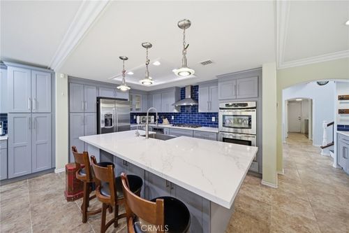 24484 Lincoln Ave, Murrieta, CA, 92562 | Card Image