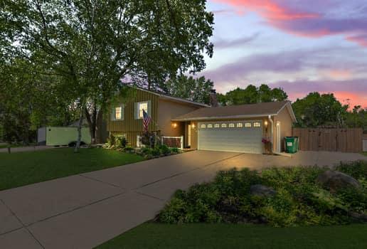 Hawthorne Ln, Stillwater, MN 55082