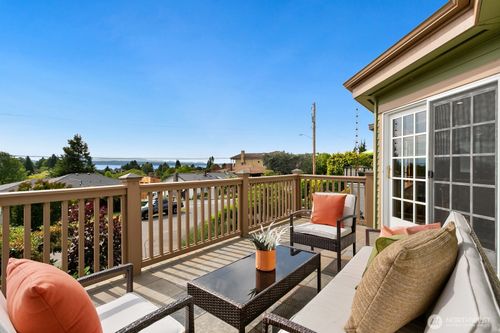 12238 9th Ave Nw, Seattle, WA, 98177-4302 | Card Image