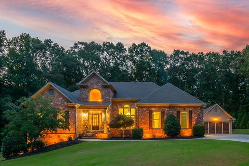 644 Herring Rd, grayson, GA, 30017-1304 | Card Image