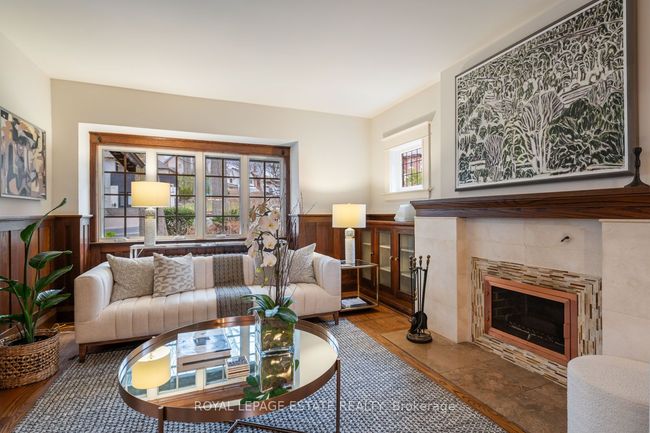 121 Pine Glen Rd, House other with 4 bedrooms, 3 bathrooms and 1 parking in Toronto ON | Image 6