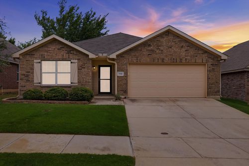 3900 Oceanview Dr, Denton, TX, 76208-6014 | Card Image