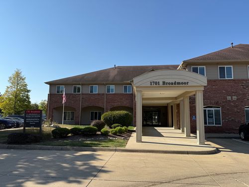 230-1701 Broadmoor Dr, Champaign, IL, 61821-5969 | Card Image