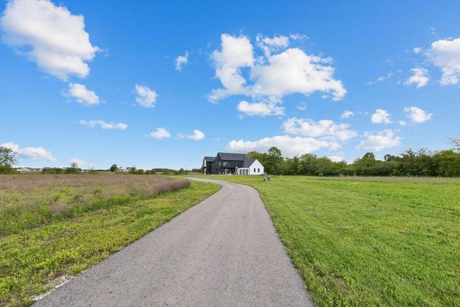 3318 S County Line Rd, House other with 4 bedrooms, 4 bathrooms and null parking in Johnstown OH | Image 105
