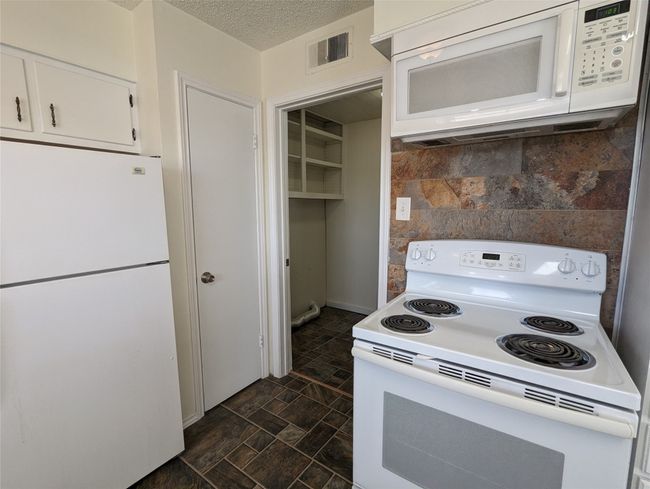 512 Rorary Dr, House other with 3 bedrooms, 1 bathrooms and null parking in Richardson TX | Image 7