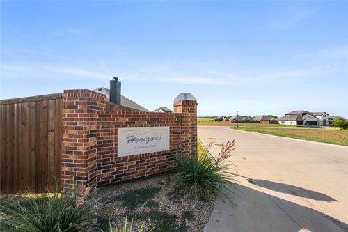1996 Daybreak Dr, Alvarado, TX, 76009-3413 | Card Image