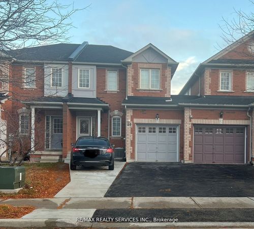 26 Mossgrove Cres, Brampton, ON, L7A3E6 | Card Image