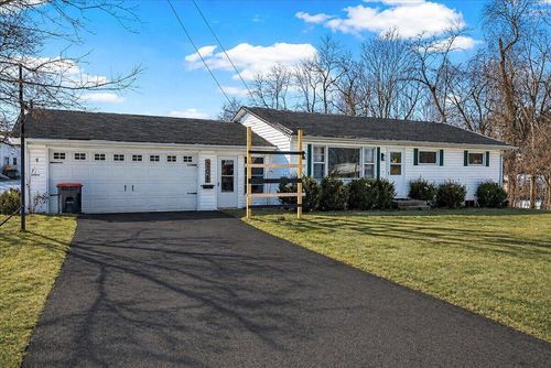 201 Laverne Dr, Newark, OH, 43055-5216 | Card Image