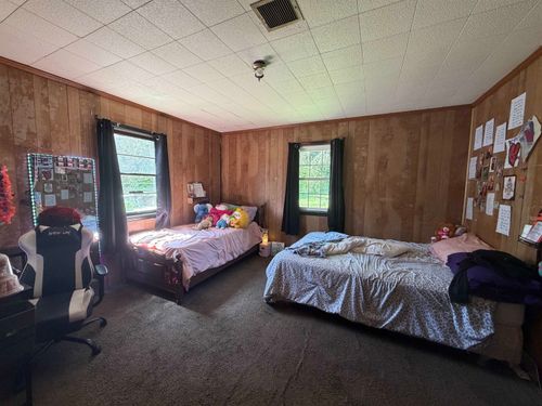 204 Chestnut St, Gaffney, SC, 29340-3220 | Card Image