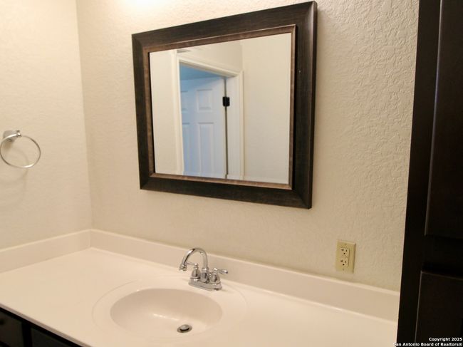 1 - 19214 D Hanis, Home with 3 bedrooms, 2 bathrooms and null parking in Lytle TX | Image 7