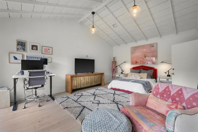 1012 10 Th St, House other with 4 bedrooms, 5 bathrooms and 8 parking in Manhattan Beach CA | Image 34